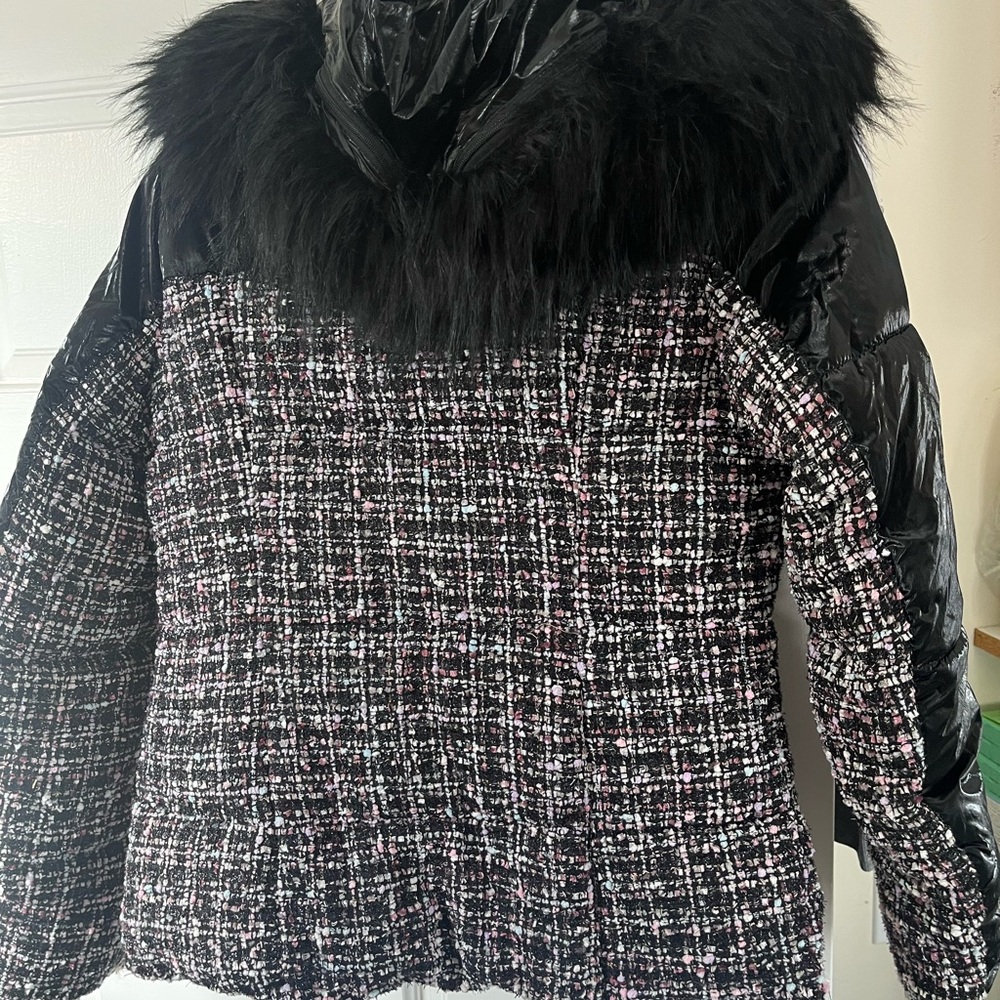 Forever 21 Black and Pink Tweed Puffer Jacket - Picture 5 of 6